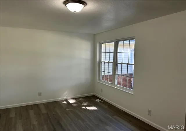 Photo 4 of Single family home for sale at 763 Wagon Ridge Dr, Fenton, MO 63026 | MLS# MIS26064034 | Listing updated on 2026-10-05
