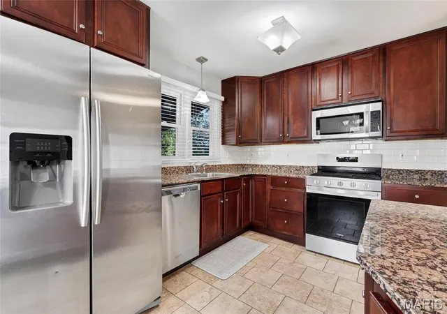 Photo 3 of Single family home for sale at 335 Madison Ave, Saint Louis, MO 63119 | MLS# MIS26064037 | Listing updated on 2026-10-08