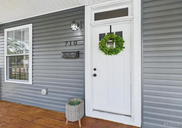 Photo 3 of Single family home for sale at 710 E Clay St, Collinsville, IL 62234 | MLS# MIS26064044 | Listing updated on 2026-10-06
