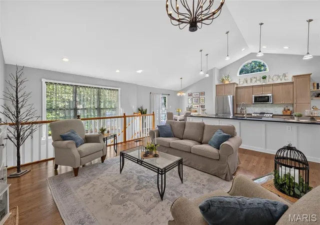 Photo 2 of Single family home for sale at 1004 Sulphur Spring Rd, Manchester, MO 63021 | MLS# MIS26064046 | Listing updated on 2026-10-19
