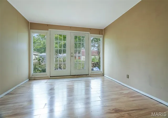 Photo 4 of Single family home for sale at 6 Hanson Dr, Granite City, IL 62040 | MLS# MIS26064049 | Listing updated on 2026-10-07