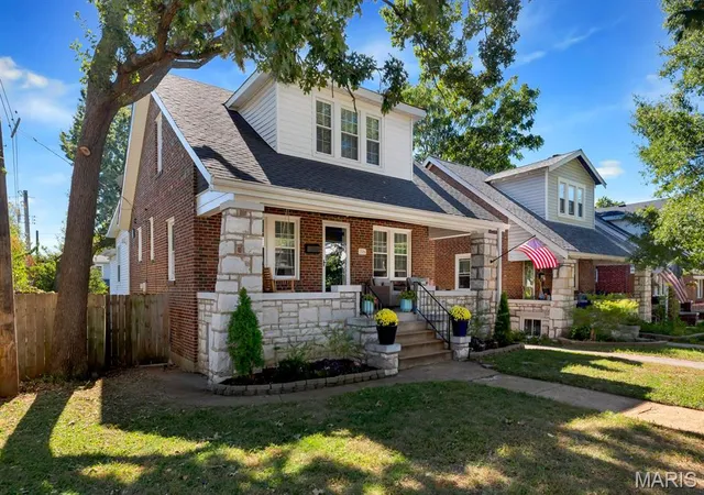 Photo 1 of Single family home for sale at 7526 Lovella Ave, Saint Louis, MO 63117 | MLS# MIS26064058 | Listing updated on 2026-10-09