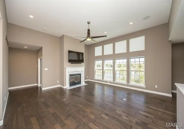 Photo 4 of Single family home for sale at 547 Miralago Shore Dr, Saint Peters, MO 63376 | MLS# MIS26064069 | Listing updated on 2026-10-27