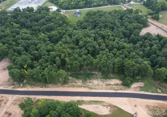 Photo 2 of Land for sale at 24 Oakview Ct Lot 14, Troy, MO 63379 | MLS# MIS26064070 | Listing updated on 2026-10-12