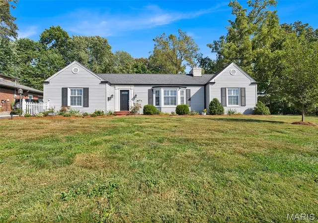 Single family home for sale at 1154 S Berry Rd, Saint Louis, MO 63122 | MLS# MIS26064074