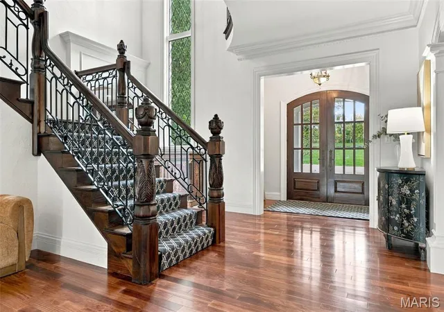 Photo 3 of Mansion for sale at 14 Brookwood Rd, Saint Louis, MO 63131 | MLS# MIS26064082 | Listing updated on 2026-10-11