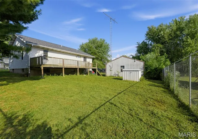 Photo 3 of Single family home for sale at 10 Gage Rd, Eldon, MO 65026 | MLS# MIS26064095 | Listing updated on 2026-10-09