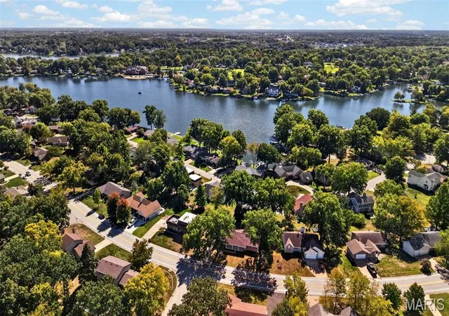 Photo 1 of Single family home for sale at 17 Savoy Dr, Lake Saint Louis, MO 63367 | MLS# MIS26064107 | Listing updated on 2026-10-09