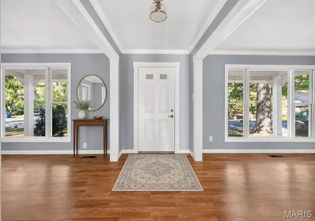 Photo 2 of Single family home for sale at 17 Savoy Dr, Lake Saint Louis, MO 63367 | MLS# MIS26064107 | Listing updated on 2026-10-09