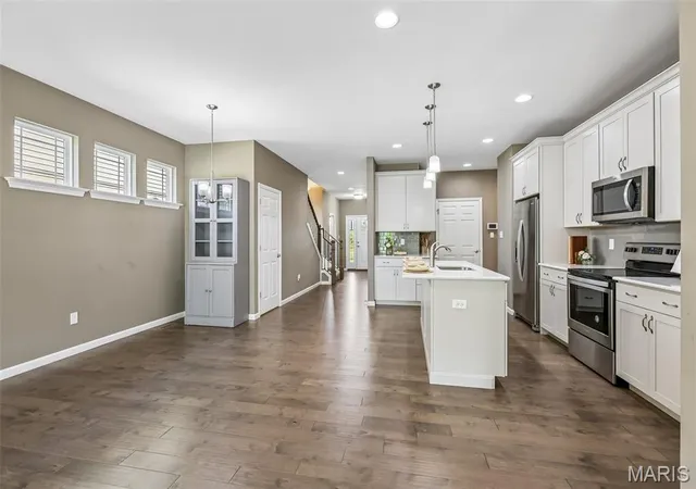 Photo 3 of House for sale at 2487 Windswept Farms Dr, Eureka, MO 63025 | MLS# MIS26064119 | Listing updated on 2026-10-19