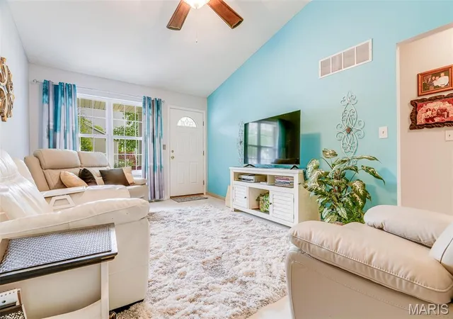 Photo 4 of Single family home for sale at 648 High School St, Collinsville, IL 62234 | MLS# MIS26064131 | Listing updated on 2026-10-08