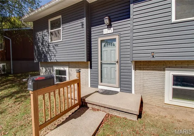 Photo 4 of Single family home for sale at 3614 Gilham Ave, Alton, IL 62002 | MLS# MIS26064136 | Listing updated on 2026-10-07