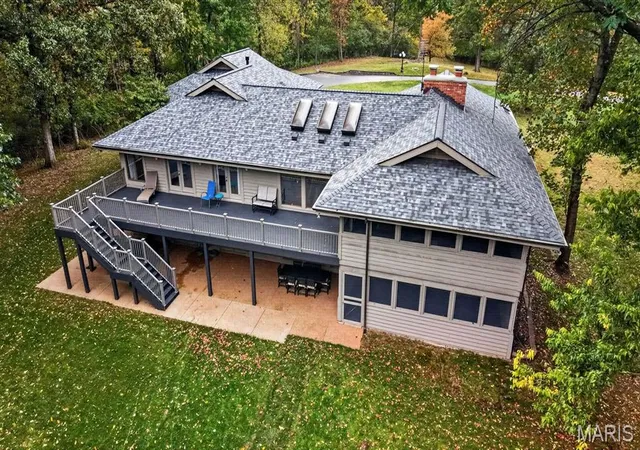 Photo 4 of Single family home for sale at 56 Chesterfield Lakes Rd, Chesterfield, MO 63005 | MLS# MIS26064138 | Listing updated on 2026-10-22