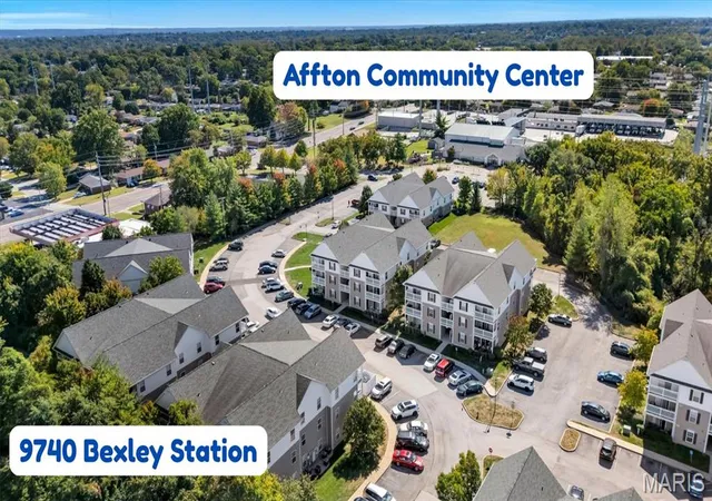 Photo 2 of Condo for sale at 9740 Bexley Sta Dr #7G, Saint Louis, MO 63123 | MLS# MIS26064141 | Listing updated on 2026-10-10