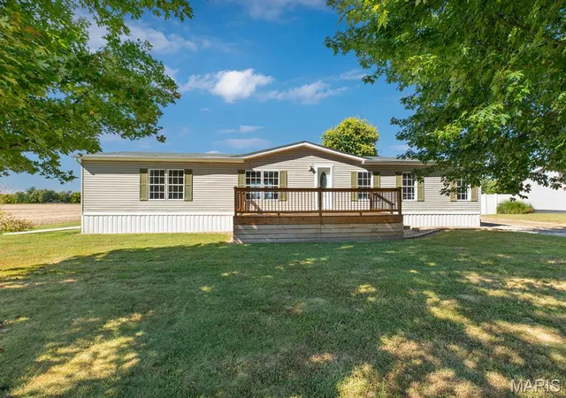 Photo 2 of Manufactured home for sale at 686 Bernice, Shipman, IL 62685 | MLS# MIS26064145 | Listing updated on 2026-10-07