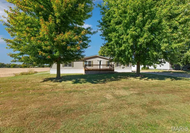 Photo 3 of Manufactured home for sale at 686 Bernice, Shipman, IL 62685 | MLS# MIS26064145 | Listing updated on 2026-10-07