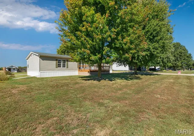 Photo 4 of Manufactured home for sale at 686 Bernice, Shipman, IL 62685 | MLS# MIS26064145 | Listing updated on 2026-10-07
