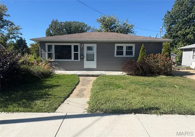 Photo 1 of Single family home for sale at 345 Fair St, Washington, MO 63090 | MLS# MIS26064149 | Listing updated on 2026-10-19