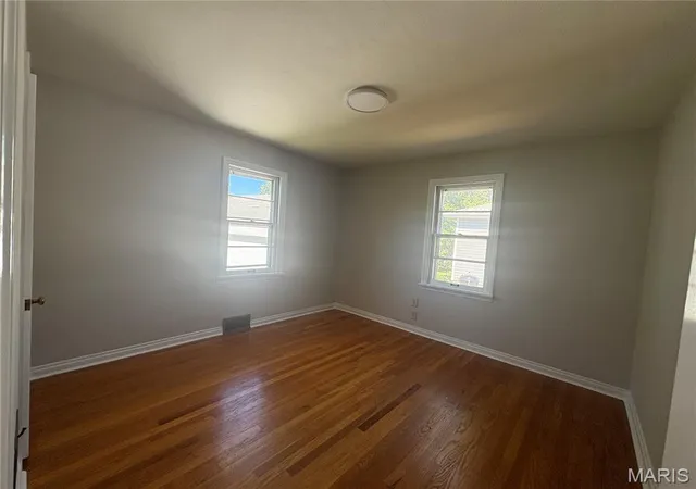 Photo 4 of Single family home for sale at 345 Fair St, Washington, MO 63090 | MLS# MIS26064149 | Listing updated on 2026-10-19