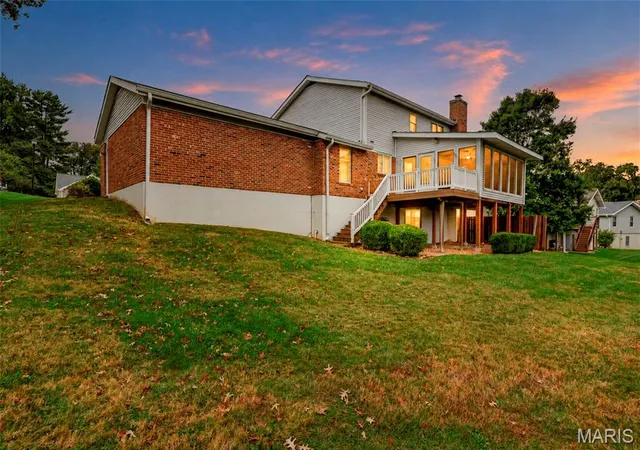 Photo 3 of Single family home for sale at 1922 Buckington Dr, Chesterfield, MO 63017 | MLS# MIS26064153 | Listing updated on 2026-10-28