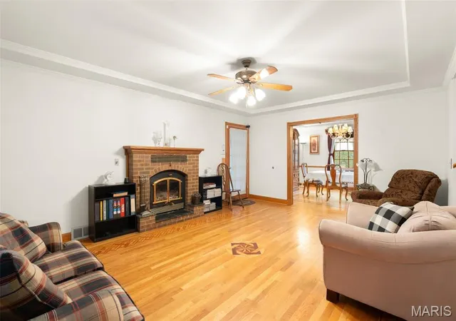 Photo 2 of Single family home for sale at 224 Airport Rd, Saint Clair, MO 63077 | MLS# MIS26064154 | Listing updated on 2026-10-06