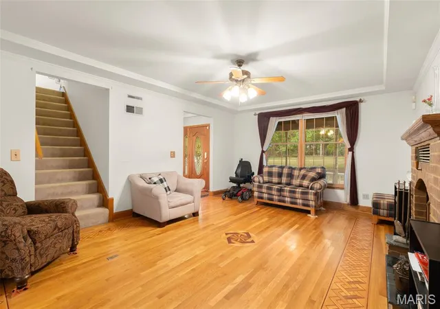 Photo 3 of Single family home for sale at 224 Airport Rd, Saint Clair, MO 63077 | MLS# MIS26064154 | Listing updated on 2026-10-06