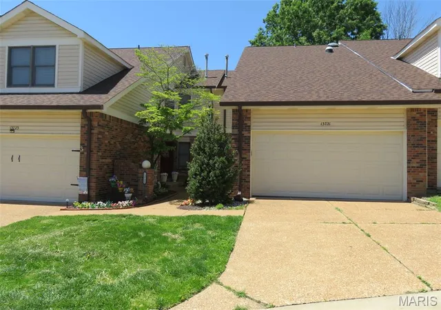 Photo 1 of Sale Pending at 13721 La Conte Ct, Saint Louis, MO 63128 | MLS# MIS26064159 | Listing updated on 2026-10-06