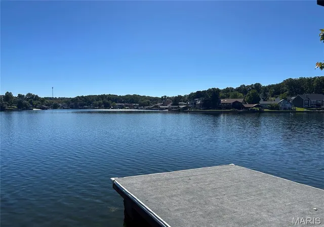 Photo 3 of Single family home for sale at 9698 W Vista Dr, Hillsboro, MO 63050 | MLS# MIS26064160 | Listing updated on 2026-10-20