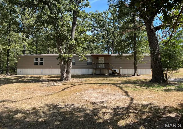 Manufactured home for sale at 30660 Pelican Dr, Lebanon, MO 65536 | MLS# MIS26064171