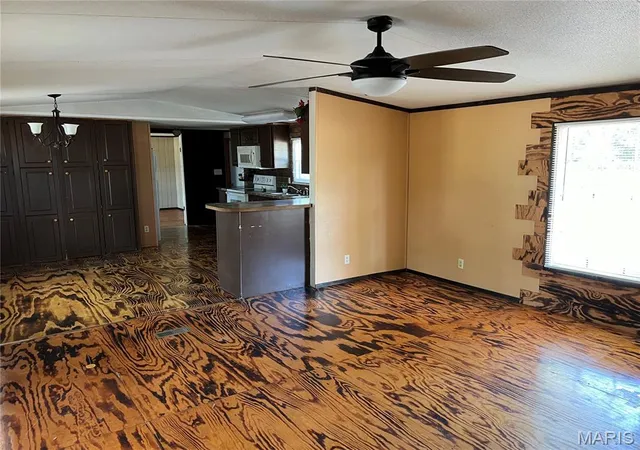 Photo 3 of Manufactured home for sale at 30660 Pelican Dr, Lebanon, MO 65536 | MLS# MIS26064171 | Listing updated on 2026-10-07