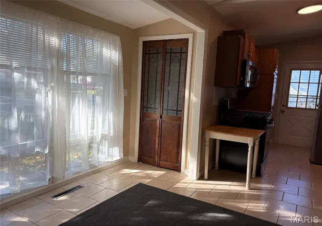 Photo 3 of Single family home for sale at 3032 Dale Ave, Granite City, IL 62040 | MLS# MIS26064173 | Listing updated on 2026-10-07