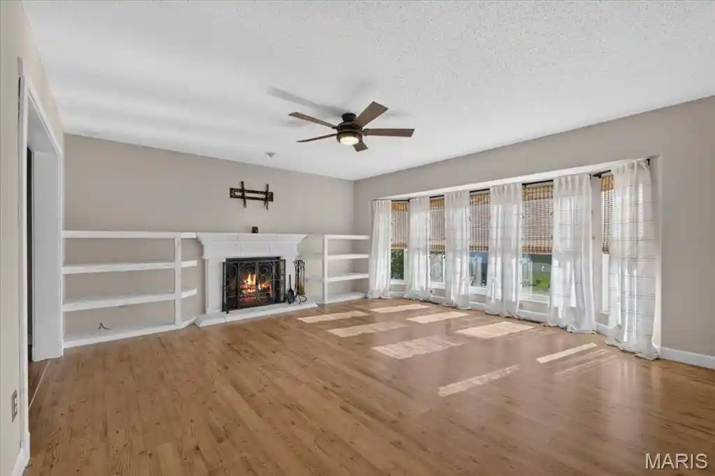 Photo 4 of Single family home for sale at 2042 Moondance Ct, O Fallon, MO 63368 | MLS# MIS26064174 | Listing updated on 2026-10-23