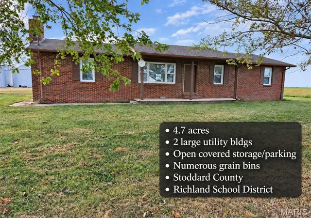 Single family home for sale at 17059 County Rd 599, Sikeston, MO 63801 | MLS# MIS26064175