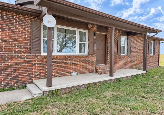 Photo 1 of Single family home for sale at 17059 County Rd 599, Sikeston, MO 63801 | MLS# MIS26064175 | Listing updated on 2026-10-05