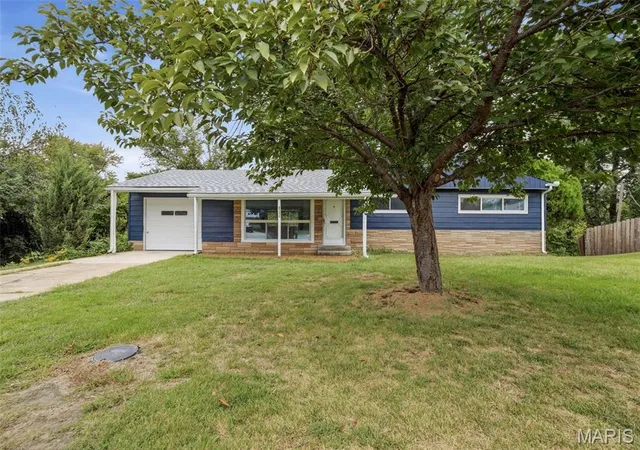 Single family home for sale at 7109 Fernbrook Dr, Saint Louis, MO 63123 | MLS# MIS26064181