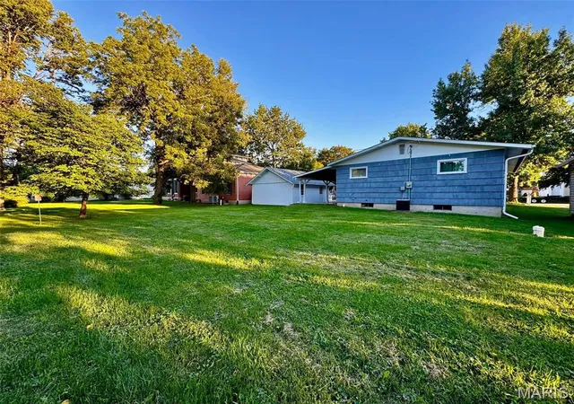 Photo 19 of Single family home for sale at 218 W Jefferson St, Palmyra, MO 63461 | MLS# MIS26064186 | Listing updated on 2026-10-05