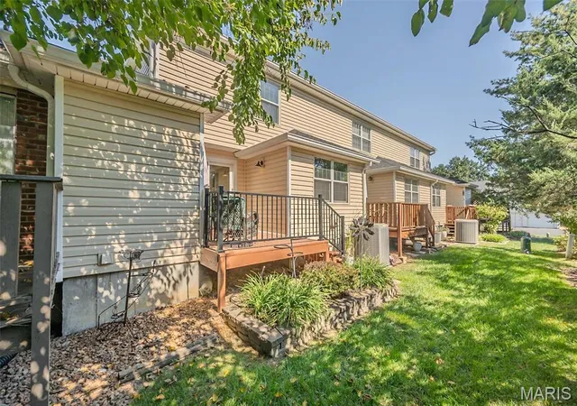 Photo 35 of Townhouse for sale at 1077 Brooksgate Manor Dr, Saint Louis, MO 63122 | MLS# MIS26064188 | Listing updated on 2026-10-11