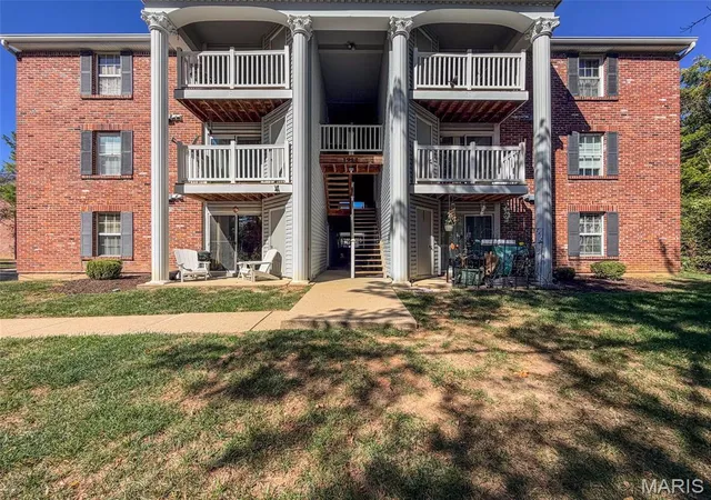 Photo 1 of Condo for sale at 1912 Marine Ter Dr #D, Saint Louis, MO 63146 | MLS# MIS26064189 | Listing updated on 2026-10-07