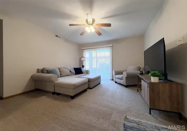 Photo 4 of Condo for sale at 1912 Marine Ter Dr #D, Saint Louis, MO 63146 | MLS# MIS26064189 | Listing updated on 2026-10-07