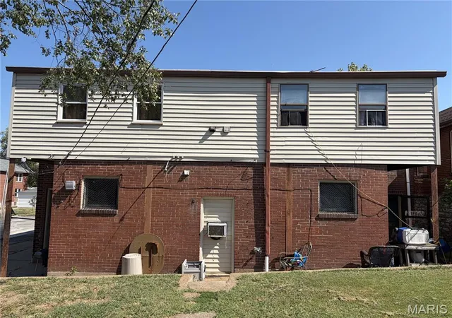 Photo 2 of Multi family home for sale at 3760 Osceola St, Saint Louis, MO 63116 | MLS# MIS26064191 | Listing updated on 2026-10-05