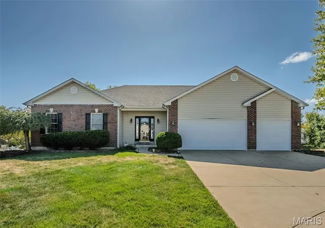 Photo 1 of Single family home for sale at 84 Reuben Ct, Saint Peters, MO 63376 | MLS# MIS26064199 | Listing updated on 2026-10-15