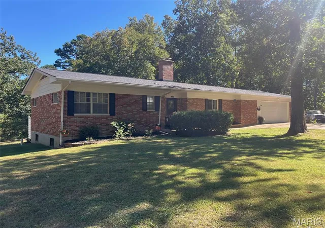 Photo 3 of Single family home for sale at 10279 Bust Dr, Potosi, MO 63664 | MLS# MIS26064203 | Listing updated on 2026-10-05