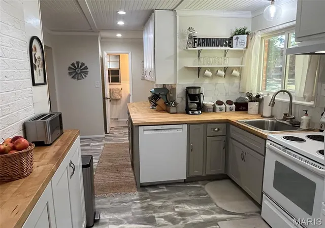 Photo 4 of Single family home for sale at 10279 Bust Dr, Potosi, MO 63664 | MLS# MIS26064203 | Listing updated on 2026-10-05