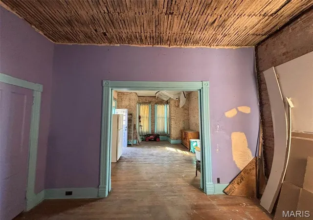 Photo 3 of Single family home for sale at 209 S 7th Street, Hannibal, MO 63401 | MLS# MIS26064209 | Listing updated on 2026-10-06