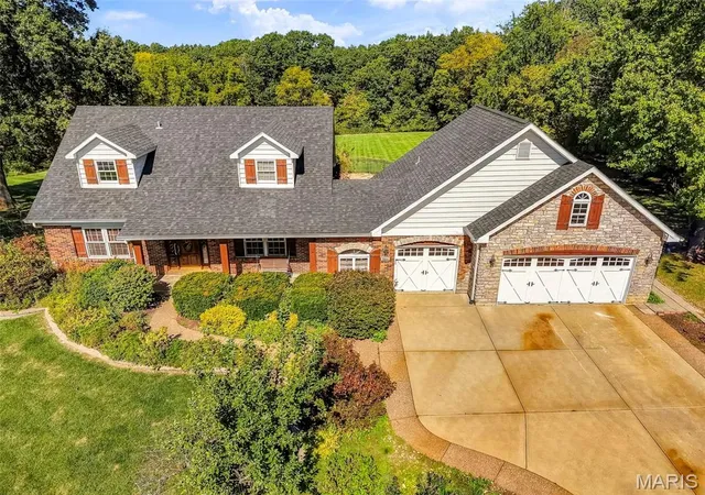 Photo 4 of Single family home for sale at 3029 Rockwood Trl, Saint Charles, MO 63303 | MLS# MIS26064212 | Listing updated on 2026-10-09