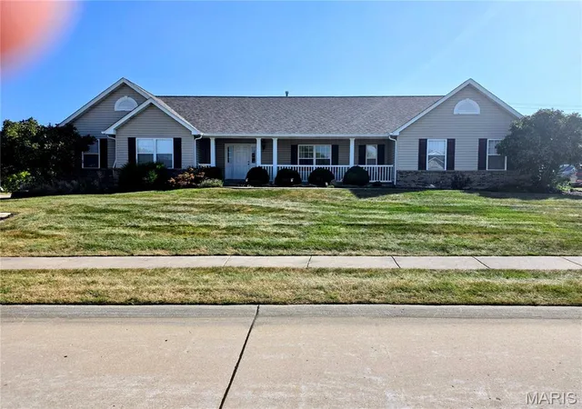 Photo 1 of Single family home for sale at 1062 Highland Ests Dr, Wentzville, MO 63385 | MLS# MIS26064214 | Listing updated on 2026-10-15
