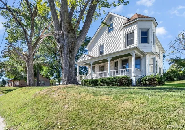 Photo 3 of Single family home for sale at 521 Klingsick Ln, Washington, MO 63090 | MLS# MIS26064230 | Listing updated on 2026-10-09
