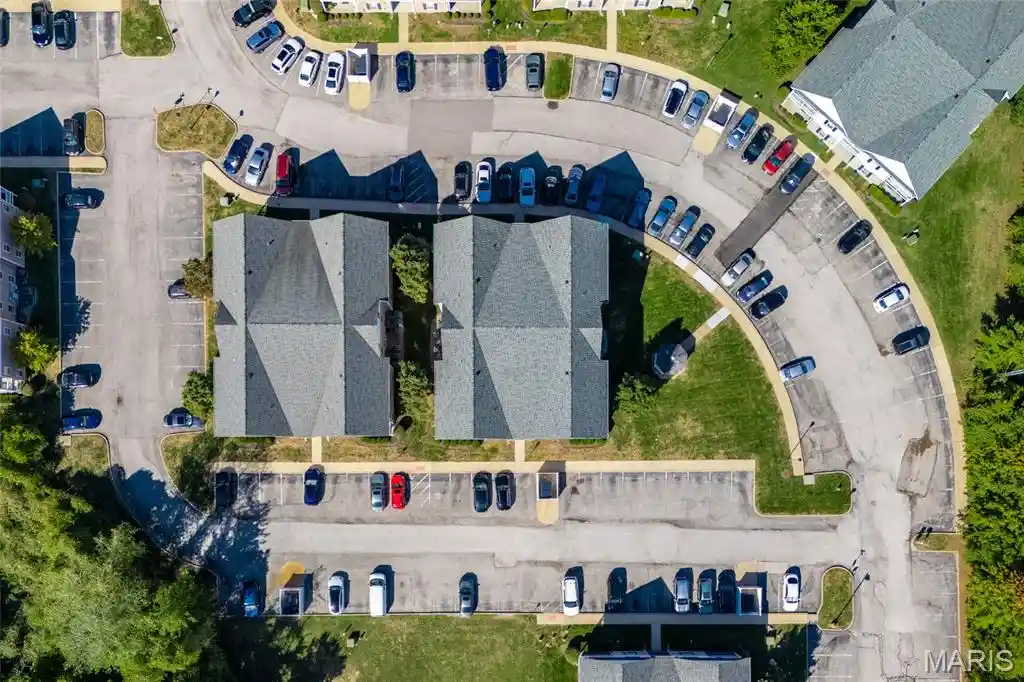 Listing Photo 25 - Condo for sale in 9751 Newham Dr located at 9751 Newham Dr, St. Louis, MO 63123 - Unit #11A