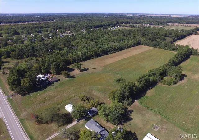 Photo 4 of Land for sale at 000 US Hwy 50, Salem, IL 62881 | MLS# MIS26064247 | Listing updated on 2026-10-06
