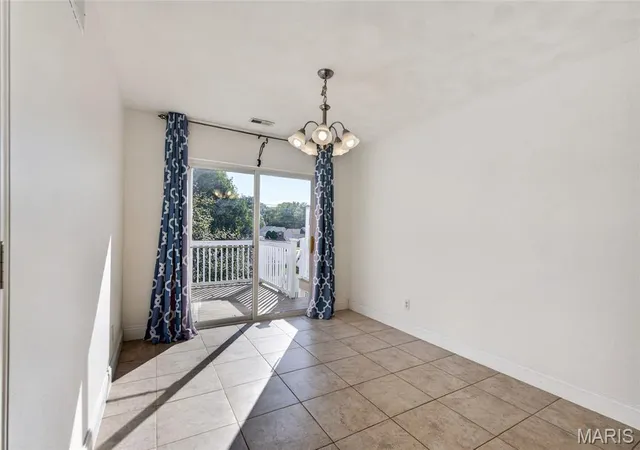 Photo 3 of Condo for sale at 1307 Poplar St #C, Highland, IL 62249 | MLS# MIS26064251 | Listing updated on 2026-10-16